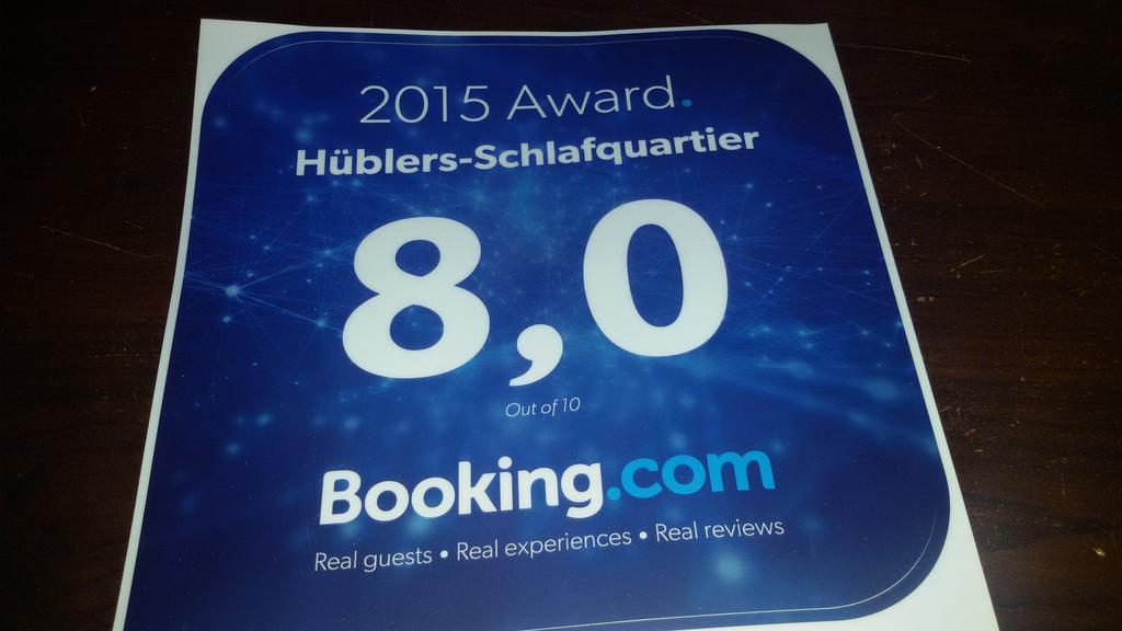 ホテル Hueblers-Schlafquartier Fürstenwalde エクステリア 写真